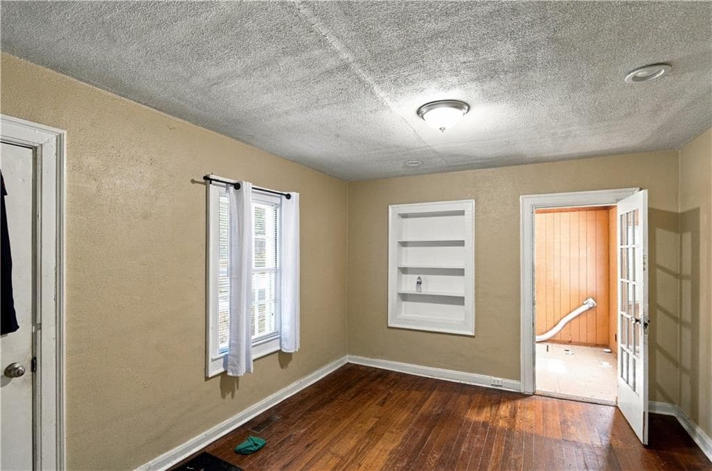 3 bedroom, 1 bathroom, 2,952 sq ft single family residence for sale at 620 S Gordon Circle, Hapeville, GA 30354 — photo 5