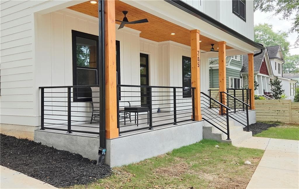 4 bedroom, 5 bathroom, 4,140 sq ft single family residence for sale at 205 Murray Hill Avenue, Atlanta, GA 30317 — photo 3