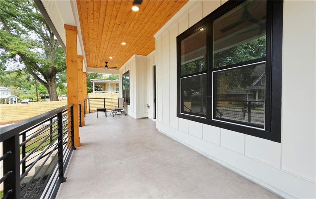 4 bedroom, 5 bathroom, 4,140 sq ft single family residence for sale at 205 Murray Hill Avenue, Atlanta, GA 30317 — photo 4