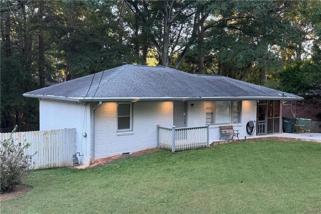 4 bedroom, 2 bathroom, 1,141 sq ft single family residence for sale at 169 Herbert Drive, Marietta, GA 30067 — photo 3