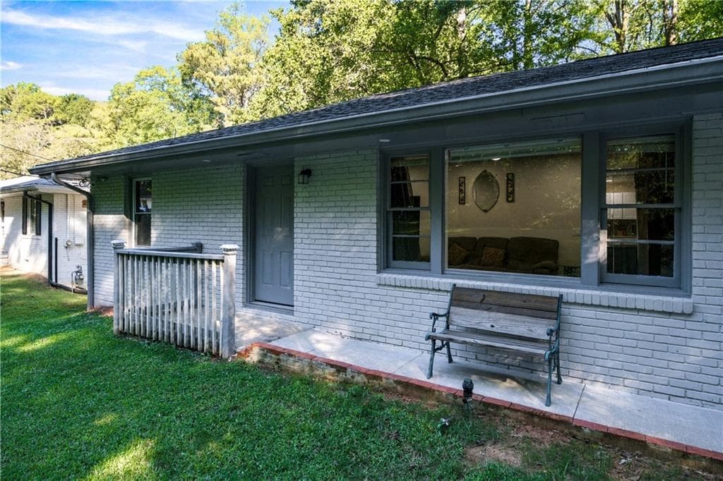 4 bedroom, 2 bathroom, 1,141 sq ft single family residence for sale at 169 Herbert Drive, Marietta, GA 30067 — photo 5
