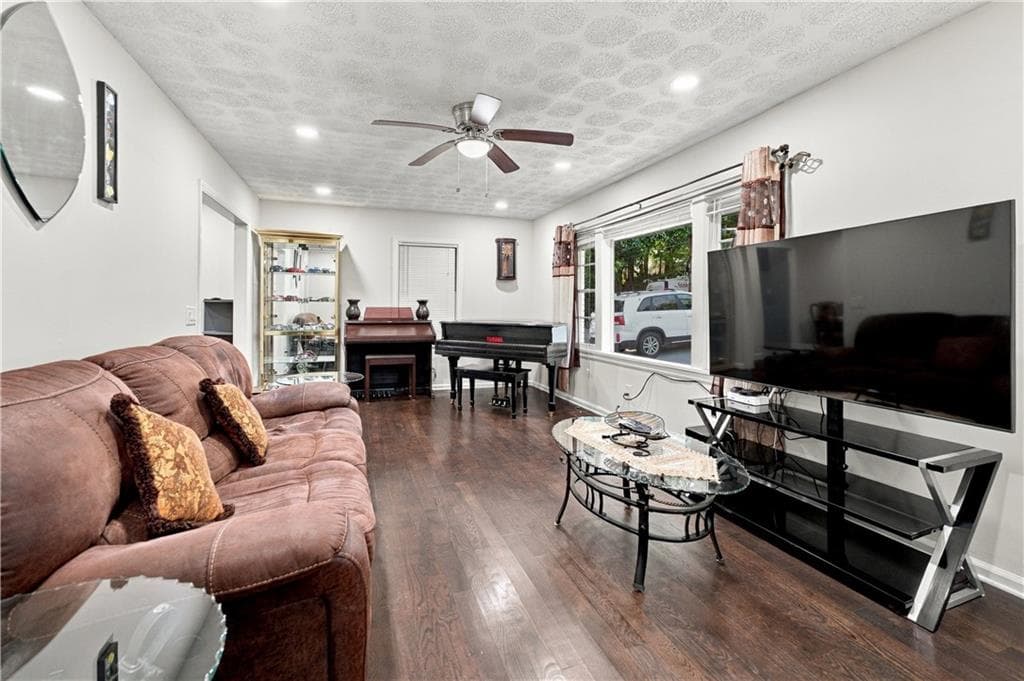 4 bedroom, 2 bathroom, 1,141 sq ft single family residence for sale at 169 Herbert Drive, Marietta, GA 30067 — photo 7