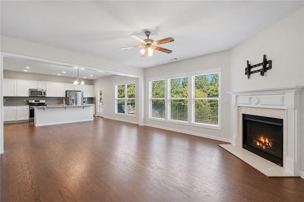 4 bedroom, 3 bathroom, 2,336 sq ft single family residence for sale at 4125 Spring Ridge Drive, Cumming, GA 30028 — photo 7