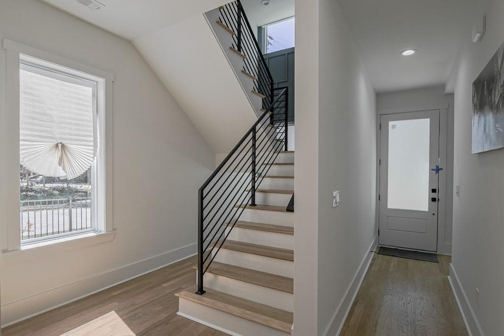 4 bedroom, 4 bathroom, 3,600 sq ft single family residence for sale at 1064 Mcdaniel Street, Atlanta, GA 30310 — photo 4