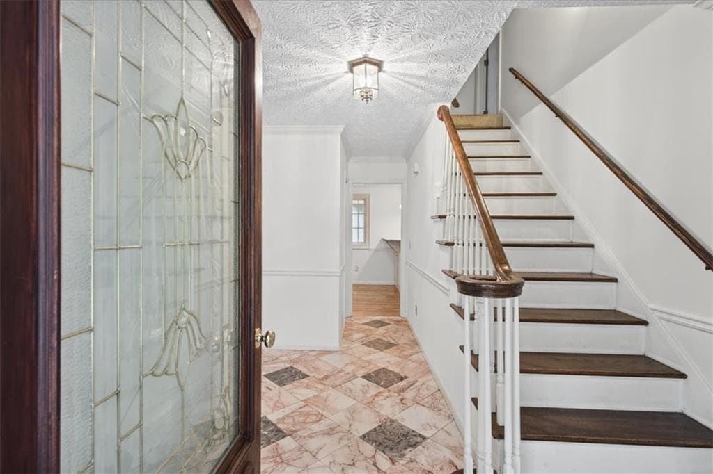5 bedroom, 5 bathroom, 3,578 sq ft single family residence for sale at 3502 Cedar Valley Drive, Smyrna, GA 30080 — photo 2