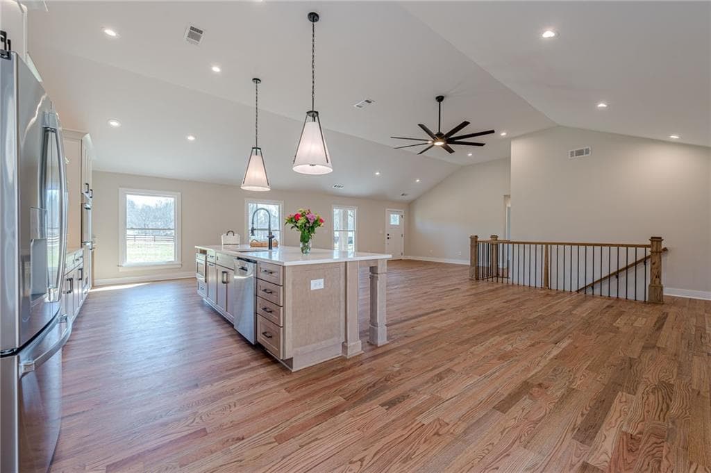 5 bedroom, 3 bathroom, 4,007 sq ft single family residence for sale at 1209 County Line Road, Cumming, GA 30040 — photo 4