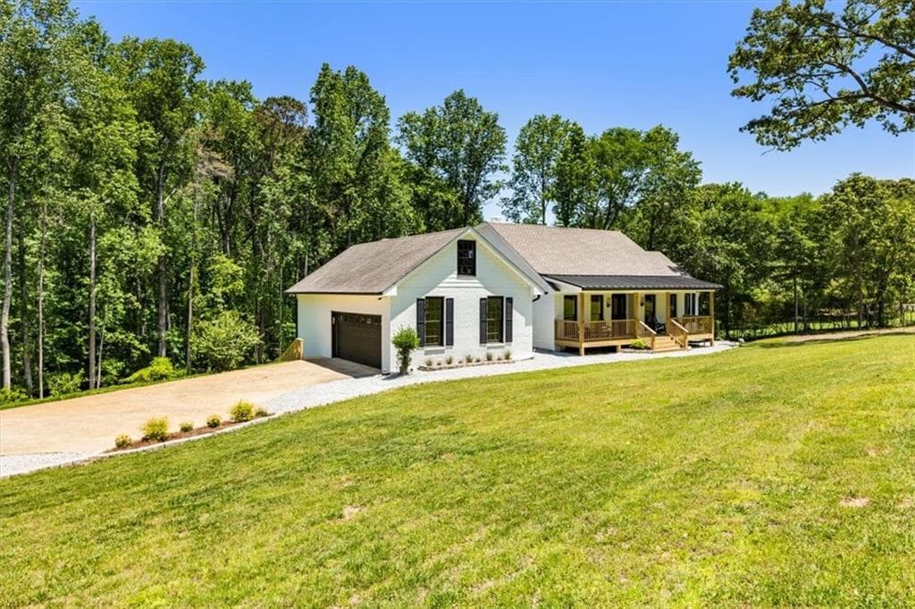 4 bedroom, 4 bathroom, 4,266 sq ft single family residence for sale at 132 Dogwood Lake Trail, Alpharetta, GA 30004 — photo 7