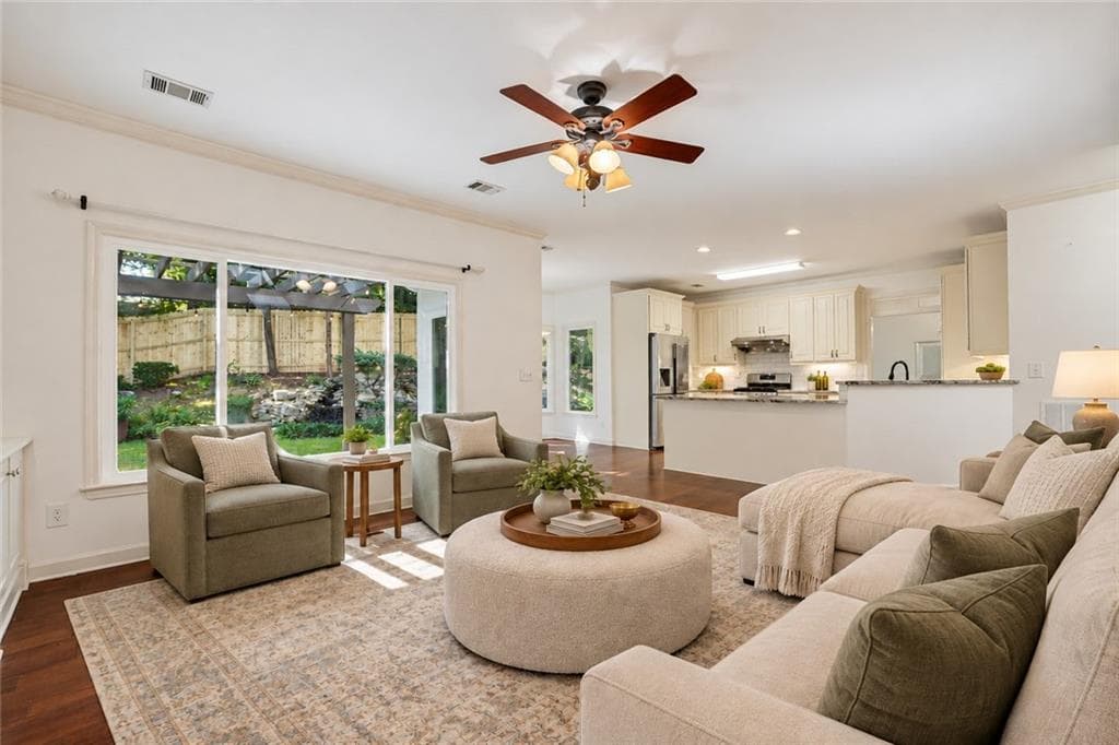 4 bedroom, 3 bathroom, 2,510 sq ft single family residence for sale at 4965 Haydens Walk Drive, Alpharetta, GA 30022 — photo 10