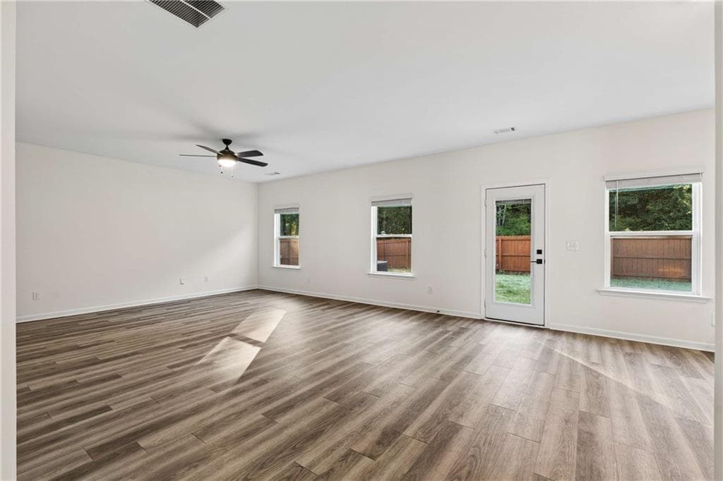 4 bedroom, 3 bathroom, 2,556 sq ft single family residence for sale at 3955 Saddle Bag Court, Dacula, GA 30019 — photo 8