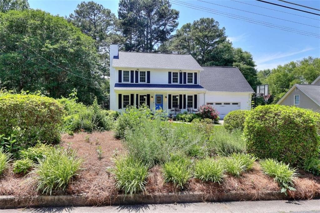 4 bedroom, 3 bathroom, 2,592 sq ft single family residence for sale at 1961 Shoreline Trace, Grayson, GA 30017 — photo 1 of 63