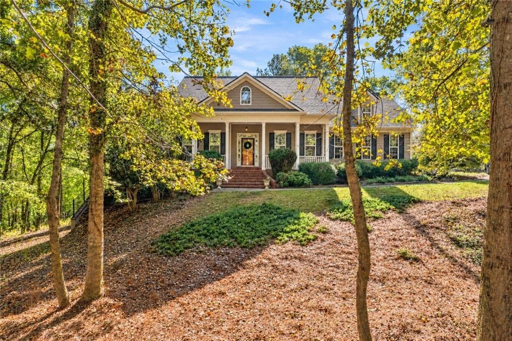 5 bedroom, 4 bathroom, 3,540 sq ft single family residence for sale at 5522 Tyree Road, Winston, GA 30187 — photo 2