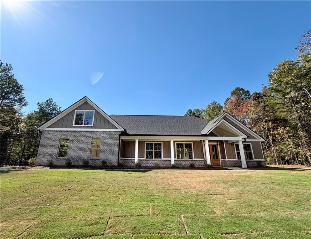 4 bedroom, 3 bathroom, 2,782 sq ft single family residence for sale at 11 Charismatic Road, Rome, GA 30161