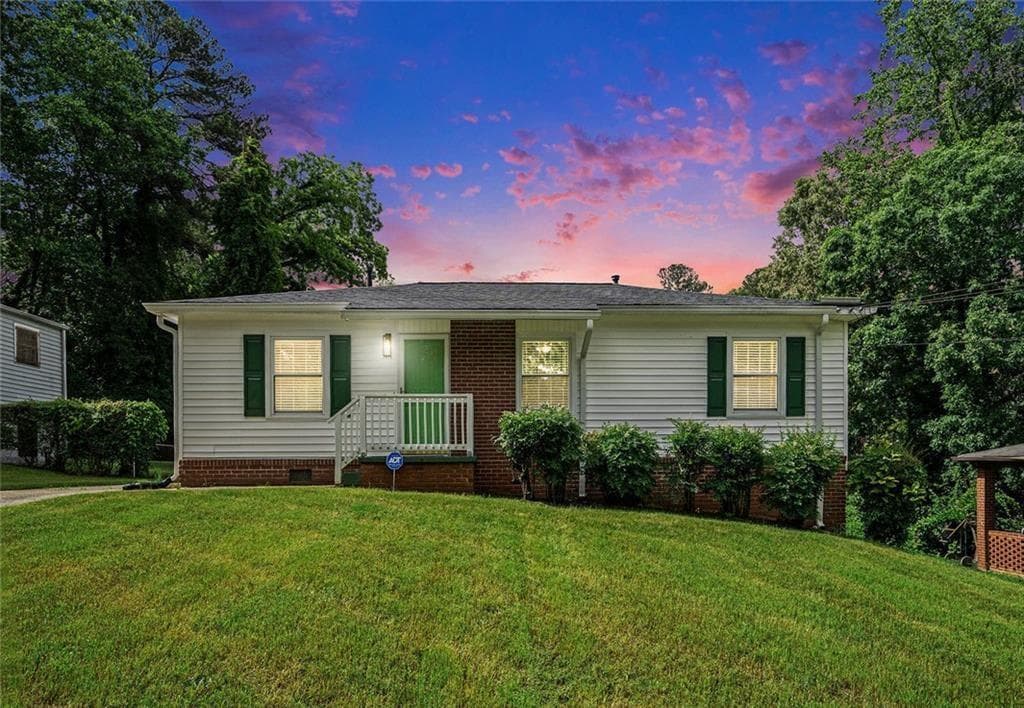 3 bedroom, 2 bathroom, 1,025 sq ft single family residence for sale at 3650 Croft Place, Atlanta, GA 30331
