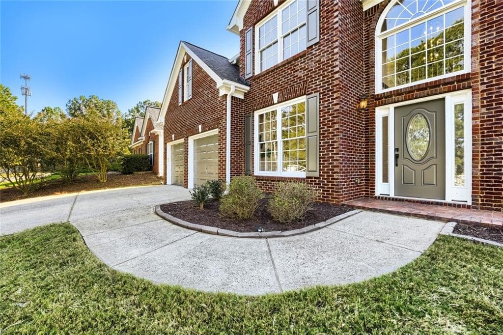 4 bedroom, 4 bathroom, 2,462 sq ft single family residence for sale at 3728 Ramsey Drive, Marietta, GA 30062 — photo 3