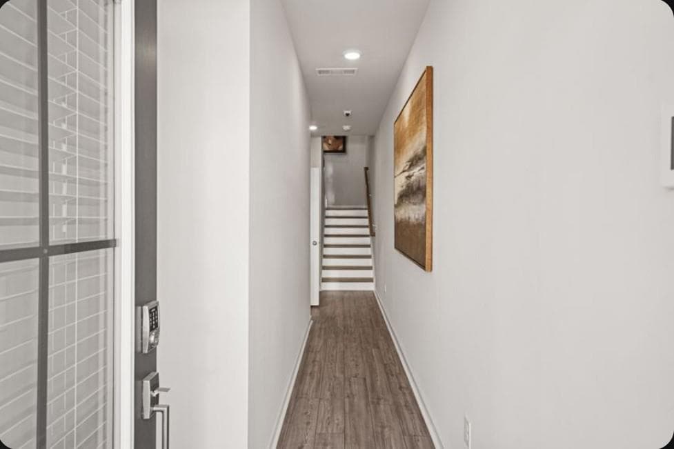 3 bedroom, 4 bathroom, 1,967 sq ft townhouse for sale at 619 Rose Hill Lane, Lawrenceville, GA 30044 — photo 6