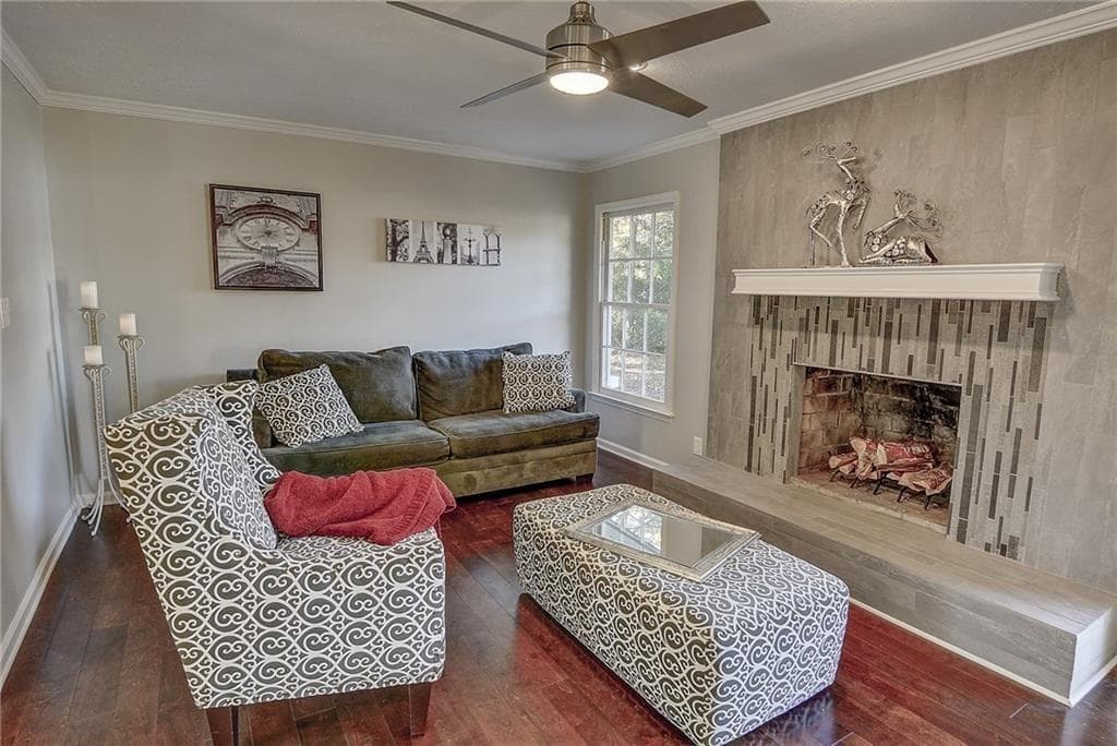 2 bedroom, 1 bathroom, 1,215 sq ft single family residence for rent at 3188 Robin Lane, Duluth, GA 30096 for $2,000 a month — photo 4
