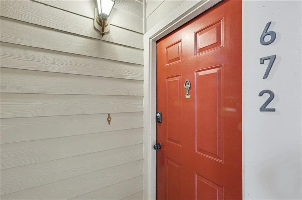 1 bedroom, 1 bathroom, 813 sq ft condominium for sale at 672 McGill Place 672, Atlanta, GA 30312 — photo 2