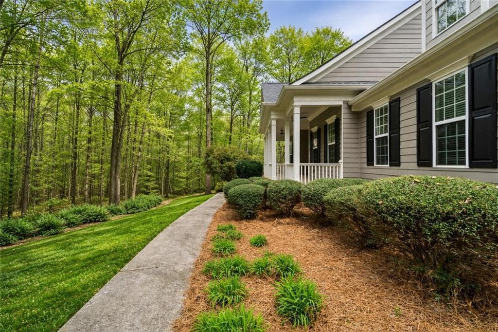 5 bedroom, 4 bathroom, 3,540 sq ft single family residence for sale at 5522 Tyree Road, Winston, GA 30187 — photo 6