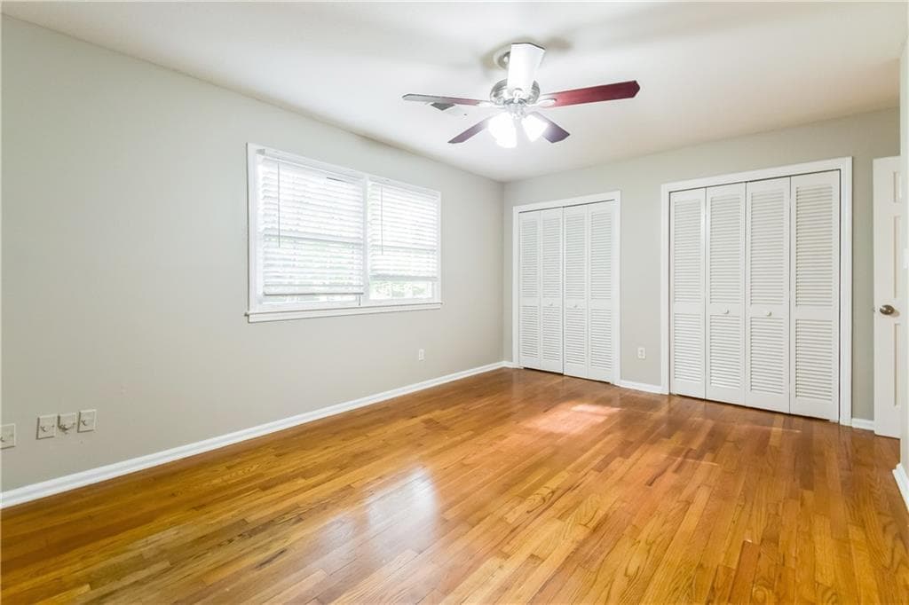 5 bedroom, 4 bathroom, 3,420 sq ft single family residence for sale at 4533 Holliston Road, Atlanta, GA 30360 — photo 8