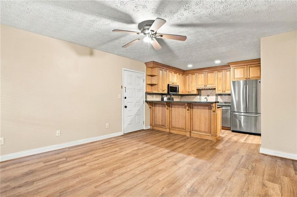 1 bedroom, 1 bathroom, 600 sq ft condominium for rent at 923 Dunbar Drive, Atlanta, GA 30338 for $1,500 a month — photo 5