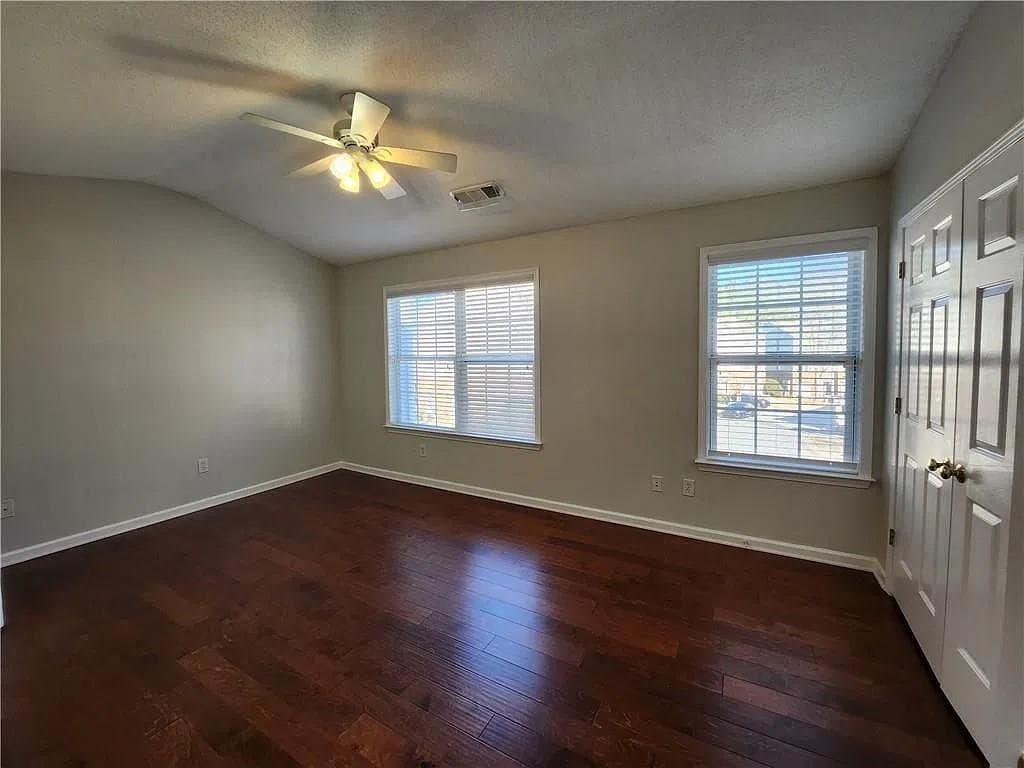 2 bedroom, 3 bathroom, 1,294 sq ft townhouse for rent at 4067 Howell Park Road, Duluth, GA 30096 for $1,800 a month — photo 4