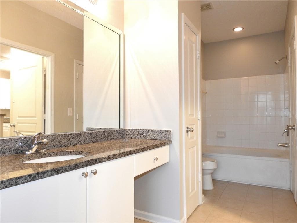 1 bedroom, 1 bathroom, 648 sq ft condominium for rent at 10 Perimeter Summit Boulevard 3403, Atlanta, GA 30319 for $1,450 a month — photo 9