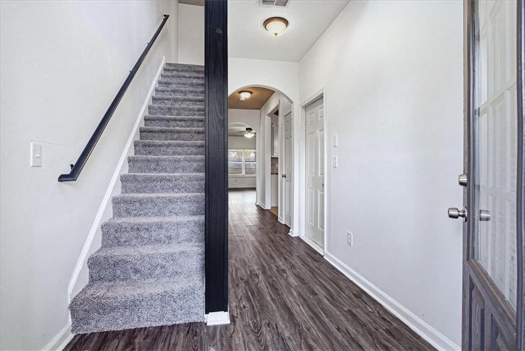 3 bedroom, 3 bathroom, 2,084 sq ft single family residence for rent at 578 Hardy Water Drive, Lawrenceville, GA 30045 for $2,200 a month — photo 4