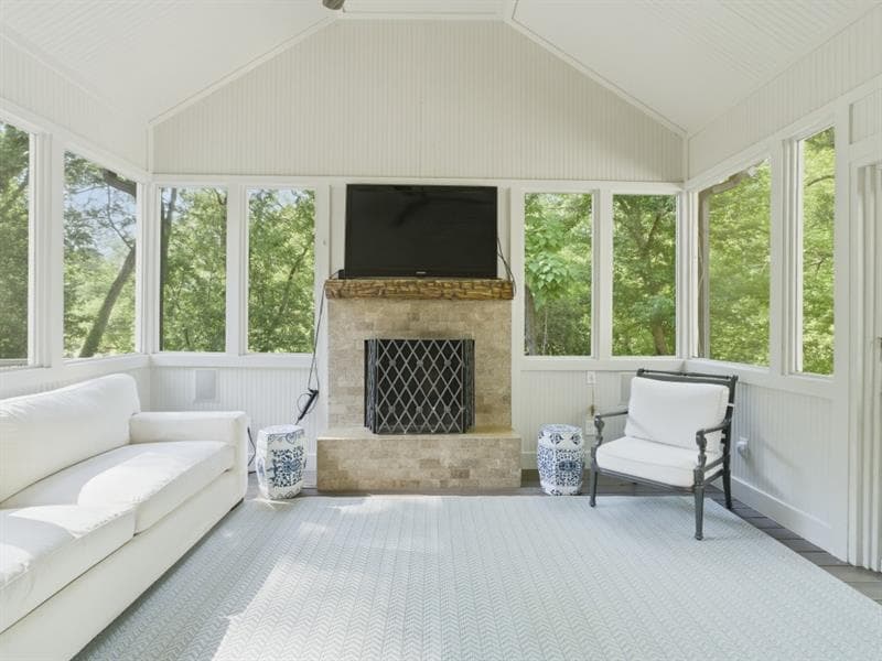 5 bedroom, 5 bathroom, 4,006 sq ft single family residence for rent at 1350 Battleview Drive, Atlanta, GA 30327 for $8,500 a month — photo 3
