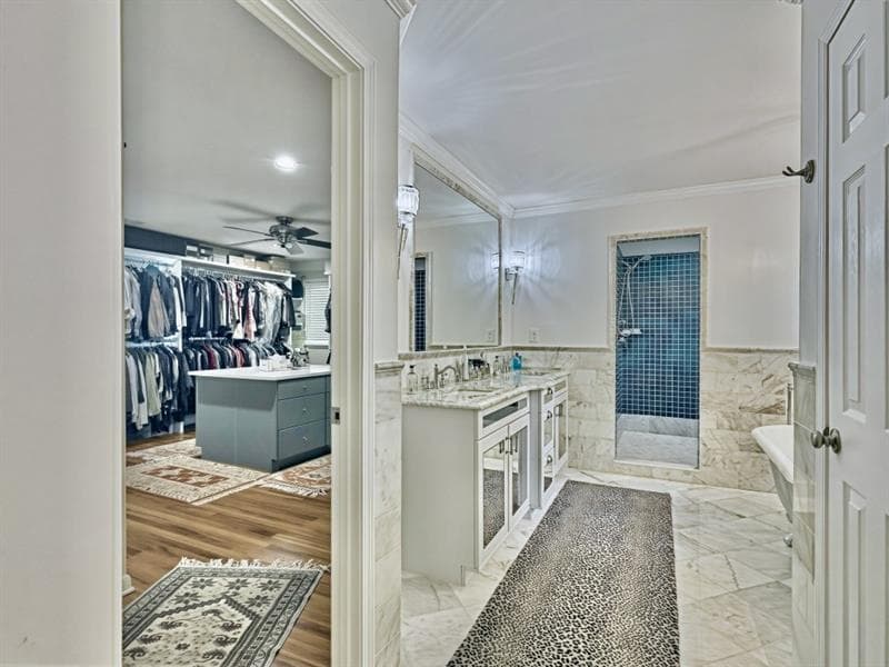 5 bedroom, 5 bathroom, 4,006 sq ft single family residence for rent at 1350 Battleview Drive, Atlanta, GA 30327 for $8,500 a month — photo 8