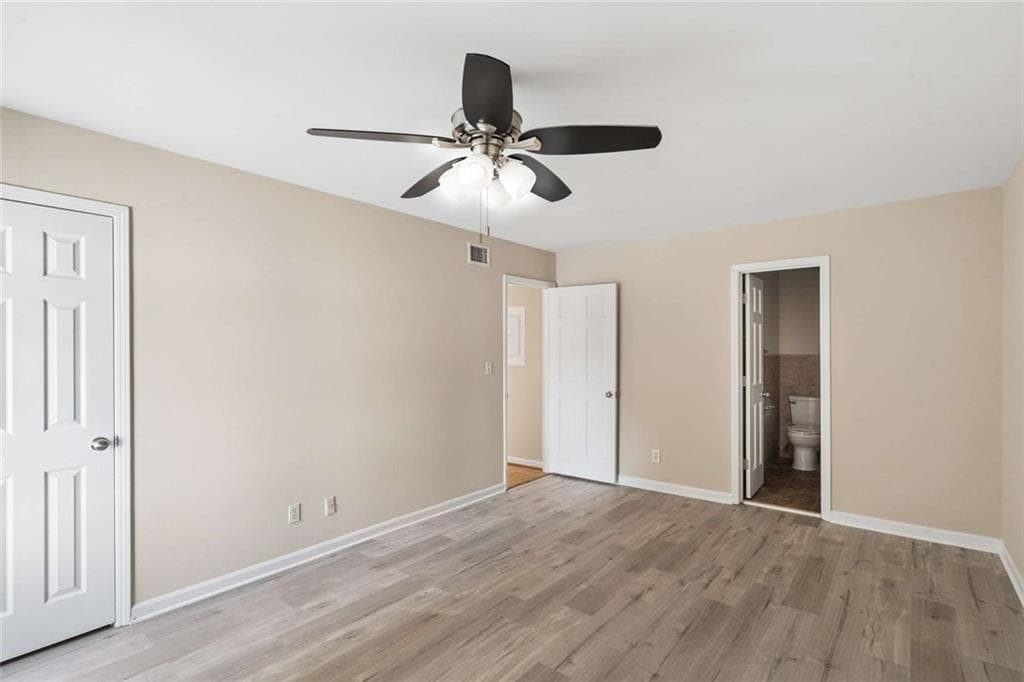 2 bedroom, 2 bathroom, 1,050 sq ft condominium for sale at 1101 Collier Road R3, Atlanta, GA 30318 — photo 3