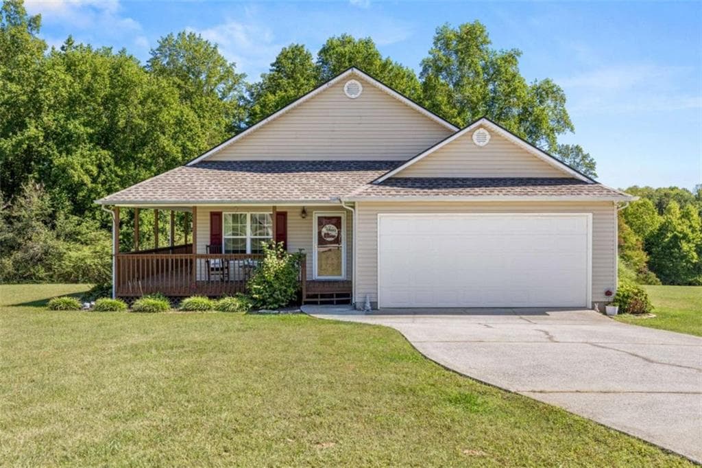 3 bedroom, 2 bathroom, 1,462 sq ft single family residence for sale at 219 MALLARD POND CIRCLE, Alto, GA 30510