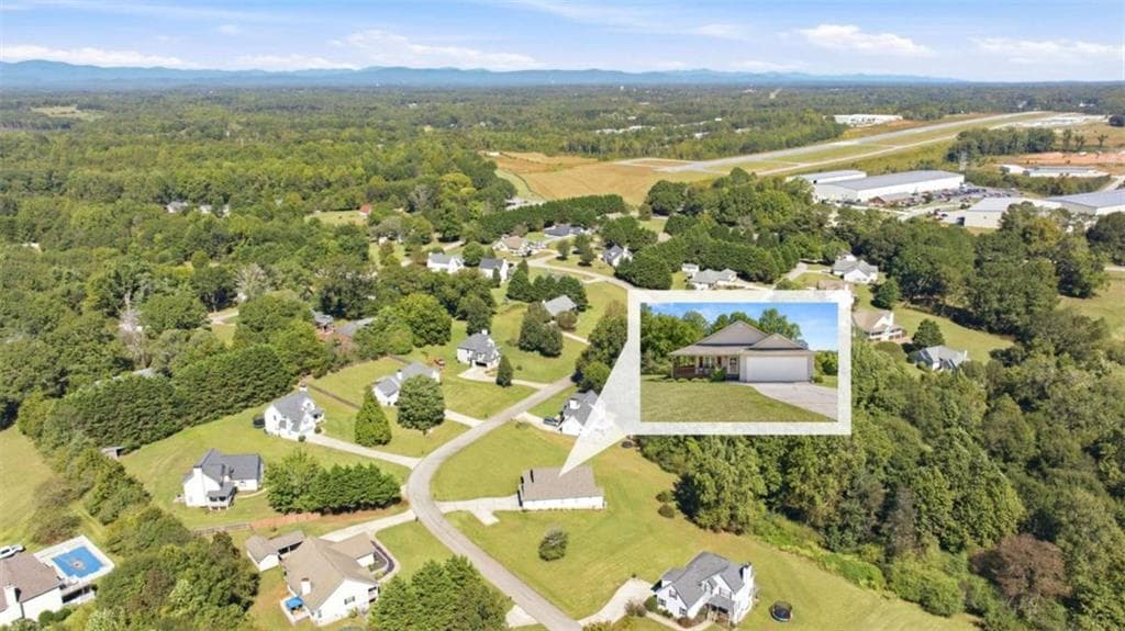 3 bedroom, 2 bathroom, 1,462 sq ft single family residence for sale at 219 MALLARD POND CIRCLE, Alto, GA 30510 — photo 8