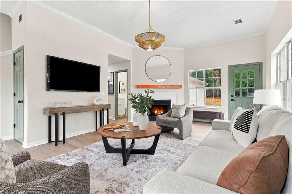 3 bedroom, 3 bathroom, 2,460 sq ft single family residence under contract at 2260 Waterford Park Drive, Lawrenceville, GA 30044 — photo 8