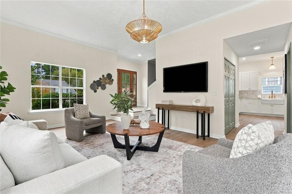 3 bedroom, 3 bathroom, 2,460 sq ft single family residence under contract at 2260 Waterford Park Drive, Lawrenceville, GA 30044 — photo 9