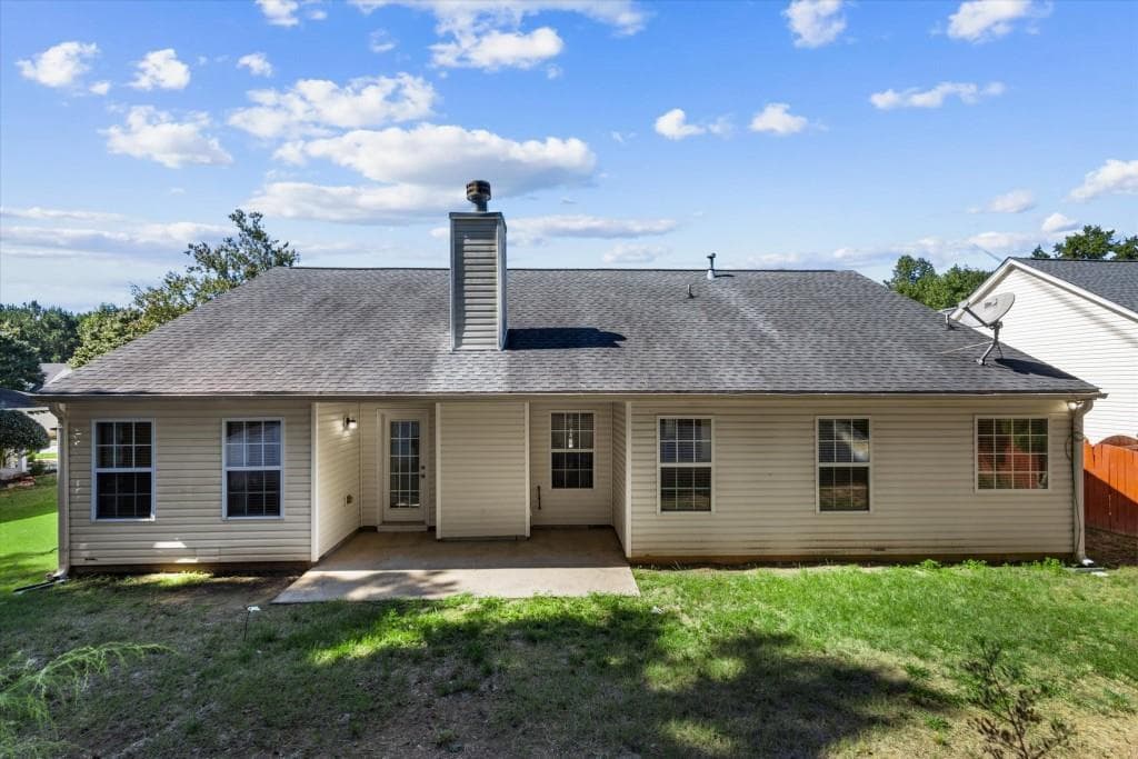 3 bedroom, 2 bathroom, 1,850 sq ft single family residence for sale at 5531 Skylar Creek Lane, Buford, GA 30518 — photo 7