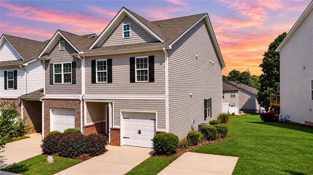 3 bedroom, 3 bathroom, 1,740 sq ft townhouse for sale at 4688 Beacon Ridge Lane, Flowery Branch, GA 30542
