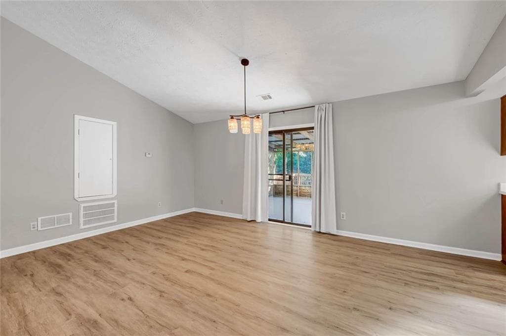 3 bedroom, 2 bathroom, 1,424 sq ft single family residence for sale at 219 Colony Springs Drive, Woodstock, GA 30188 — photo 8