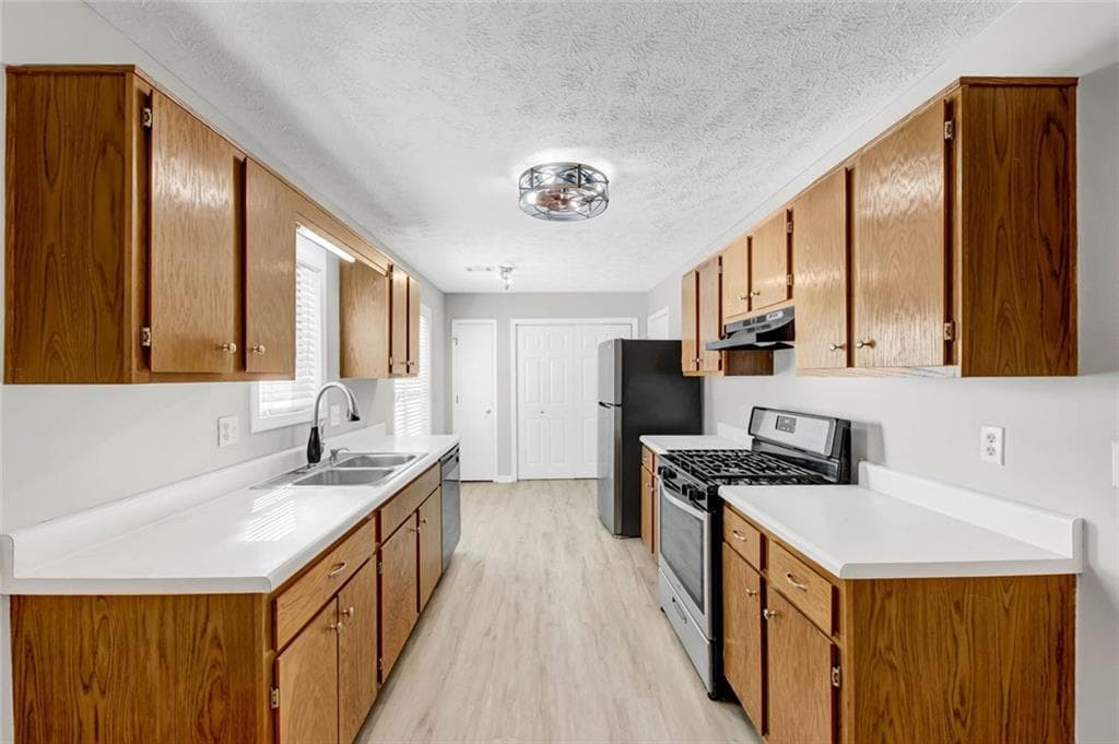 3 bedroom, 2 bathroom, 1,424 sq ft single family residence for sale at 219 Colony Springs Drive, Woodstock, GA 30188 — photo 9