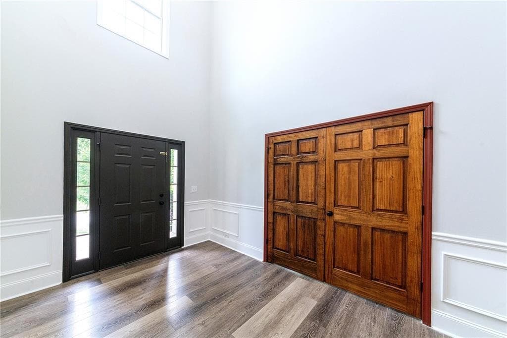6 bedroom, 3 bathroom, 3,026 sq ft single family residence for sale at 4850 Roseman Trail, Cumming, GA 30040 — photo 2