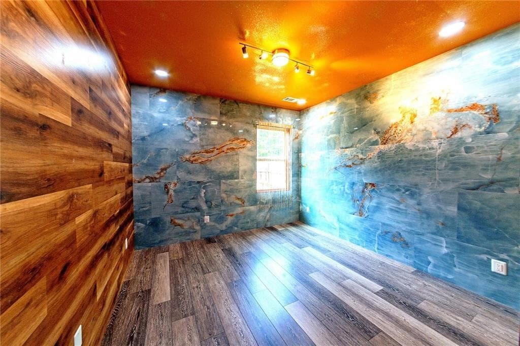 6 bedroom, 3 bathroom, 3,026 sq ft single family residence for sale at 4850 Roseman Trail, Cumming, GA 30040 — photo 5