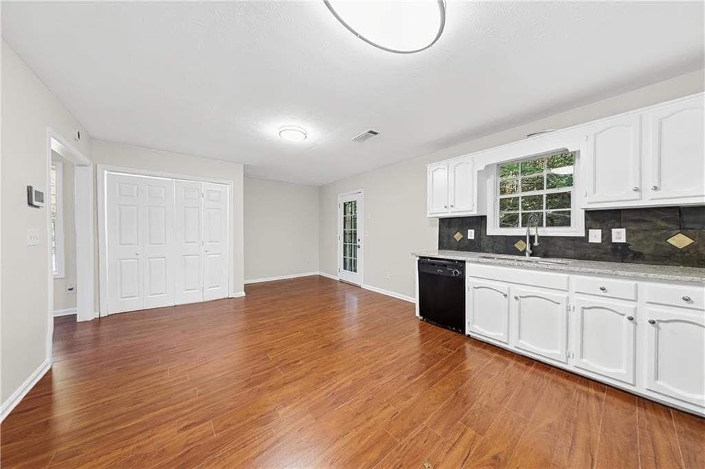 4 bedroom, 2 bathroom, 1,412 sq ft single family residence for sale at 529 Poplar Way, Palmetto, GA 30268 — photo 9