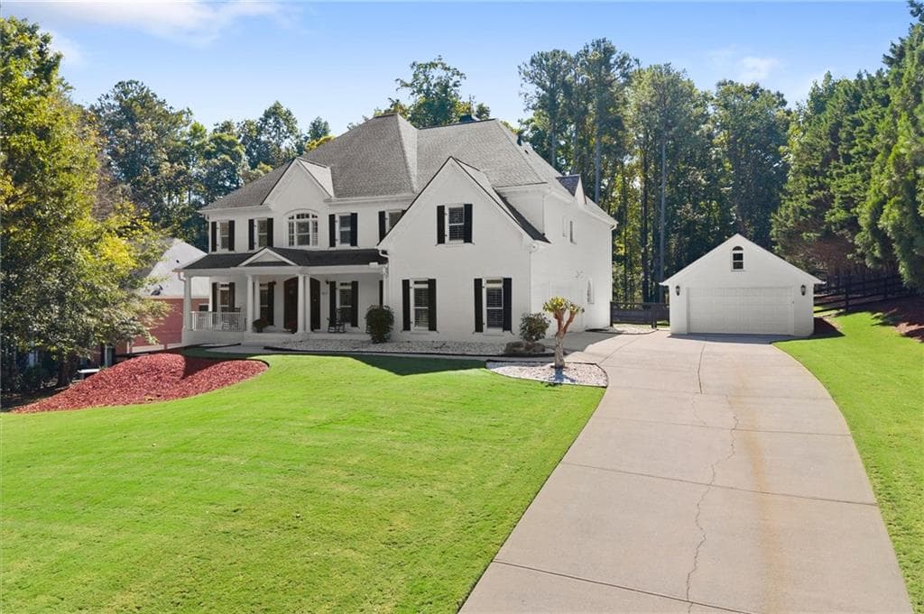 6 bedroom, 8 bathroom, 7,485 sq ft single family residence for sale at 15345 Little Stone Way, Milton, GA 30004 — photo 4