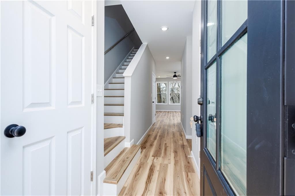 3 bedroom, 3 bathroom, 1,440 sq ft townhouse for rent at 200 Back Pine Way A, Ellijay, GA 30540 for $2,450 a month — photo 2