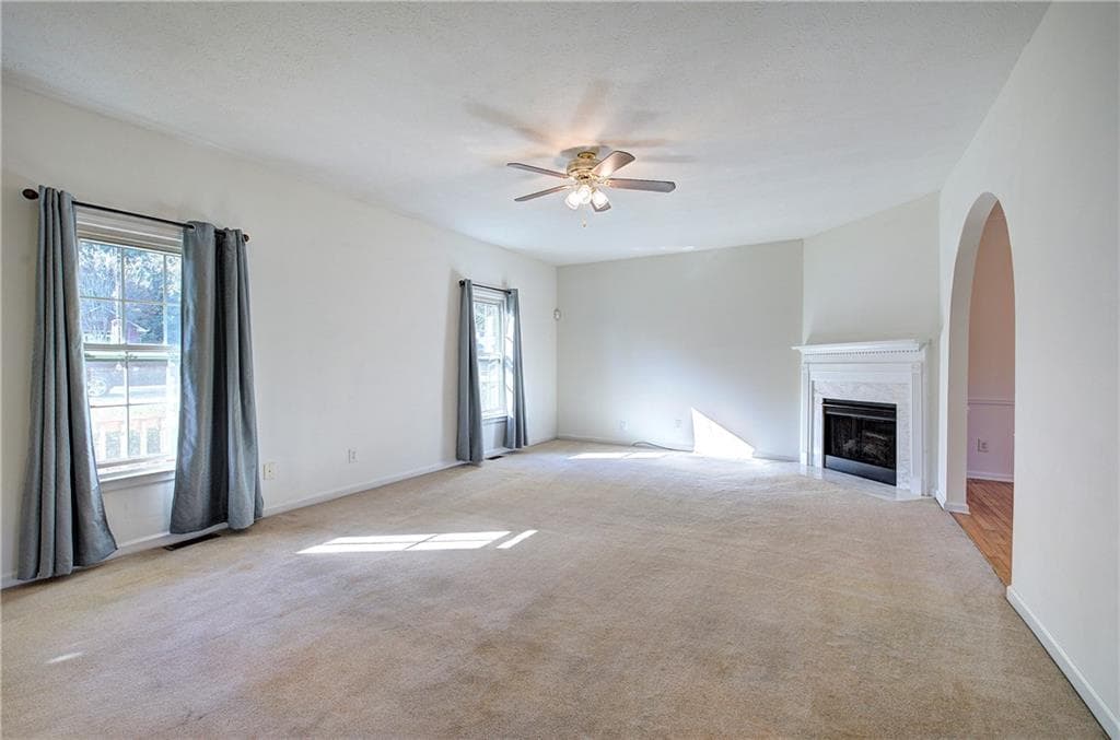 3 bedroom, 2 bathroom, 1,620 sq ft single family residence for sale at 32 Cliffhanger Pointe, Cartersville, GA 30120 — photo 8