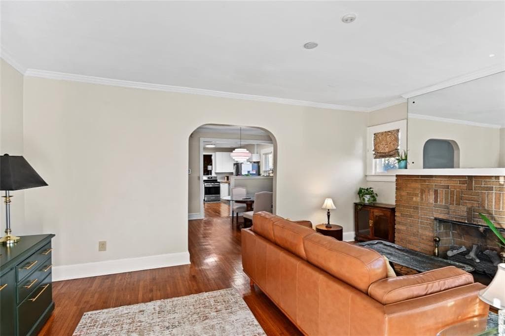 2 bedroom, 2 bathroom, 1,602 sq ft single family residence under contract at 1385 Jefferson Avenue, Atlanta, GA 30344 — photo 5