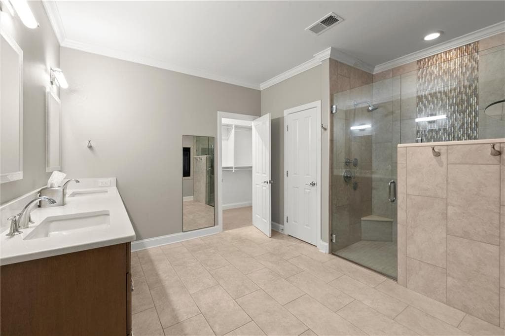 4 bedroom, 3 bathroom, 2,326 sq ft condominium under contract at 9000 Lexington Drive, Roswell, GA 30075 — photo 6