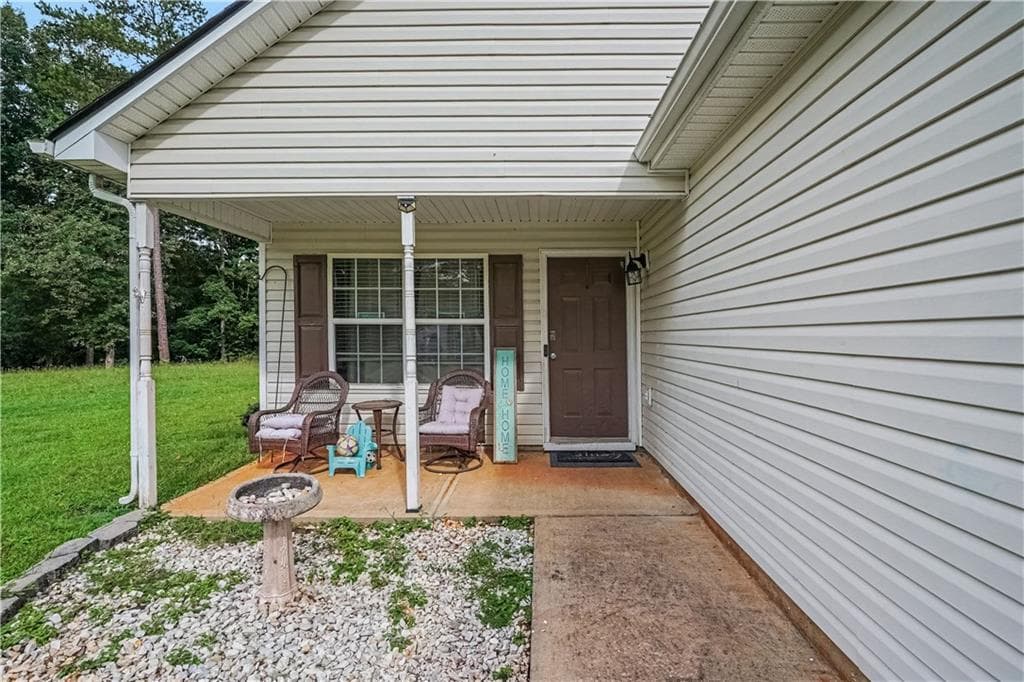 3 bedroom, 2 bathroom, 1,666 sq ft single family residence for sale at 55 Kaitlin Court, Covington, GA 30016 — photo 8