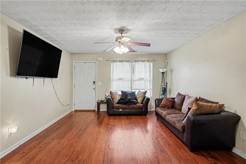 3 bedroom, 2 bathroom, 1,666 sq ft single family residence for sale at 55 Kaitlin Court, Covington, GA 30016 — photo 2