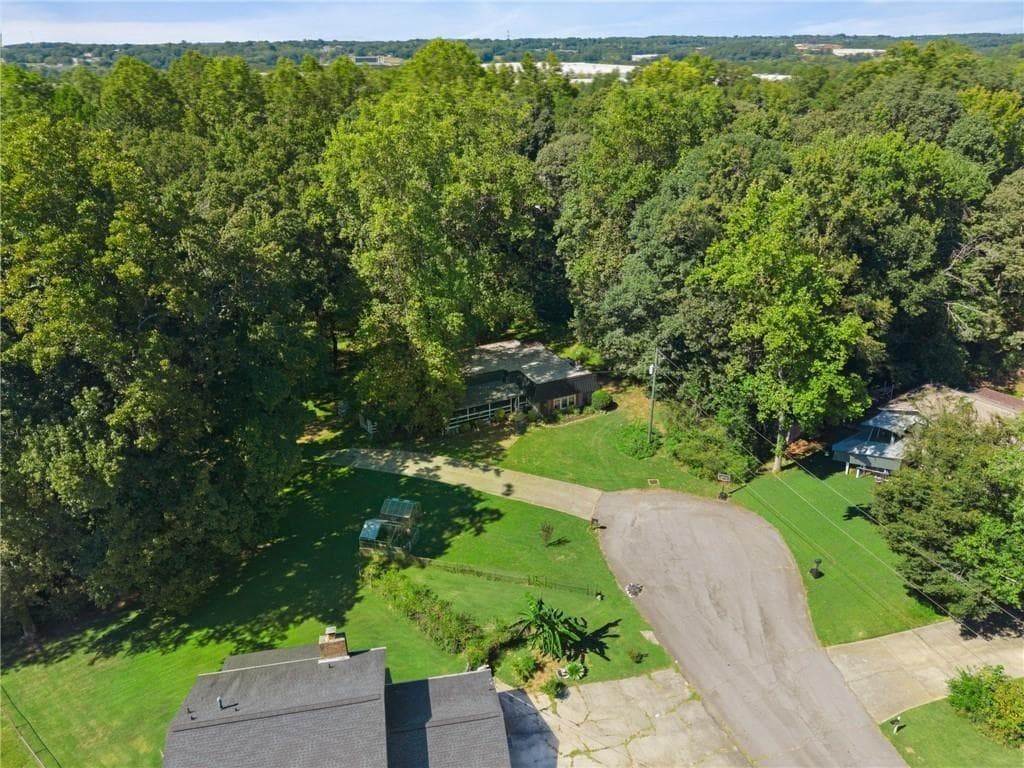 3 bedroom, 2 bathroom, 2,229 sq ft single family residence for rent at 4343 Hamill CT, Buford, GA 30519 for $1,950 a month — photo 8