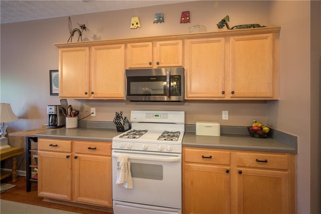 2 bedroom, 3 bathroom, 1,580 sq ft townhouse for rent at 757 Brookside Parc Lane, Avondale Estates, GA 30002 for $2,000 a month — photo 5